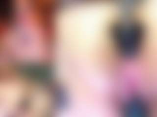 Live cam show with Erikamontiel - Fingers on Camsoda