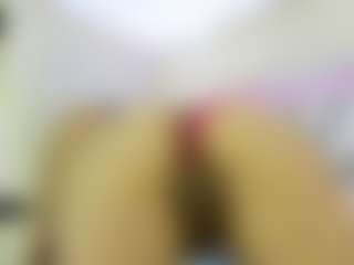 gema-roberts's Live Sex Cam Show