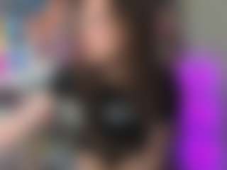 Live cam show with Ann-Perry - Flashing on 1on1-livenow