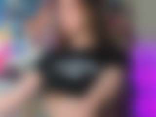 Live cam show with Ann-Perry - Lesbian on milfzrlive.com