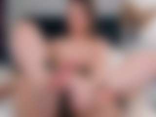 Live cam show with Ann-Perry - Control on AdultVida.com