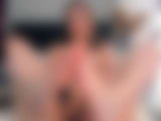 Live cam show with Ann-Perry - College Teen (18+) on Milfs Live