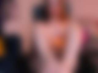 Live cam show with Ann-Perry - College Latina on Camsoda
