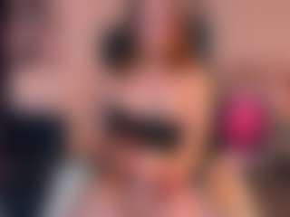 Live cam show with Ann-Perry - College Latina on Lustler