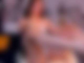 Live cam show with Ann-Perry - Small Tits on Hubzter Live