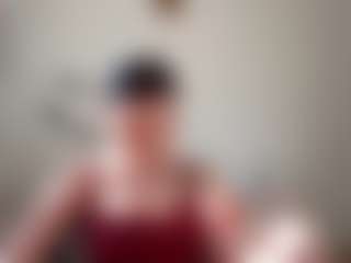 Live cam show with Kira - Solo Show on Streamer API