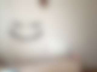 Live cam show with Kira - Young Adult on Fling VIP Chat