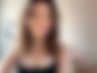 Live cam show with Kira - Yoga on AdultVida.com