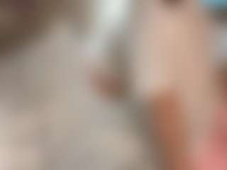 Live cam show with Kira - Cute on Dolls Live