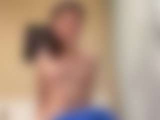 Live cam show with Kira - Athletic Asian on AdultVida.com