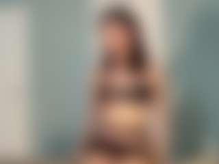 Kira's Live Sex Cam Show