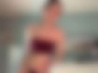 Kira's Live Sex Cam Show