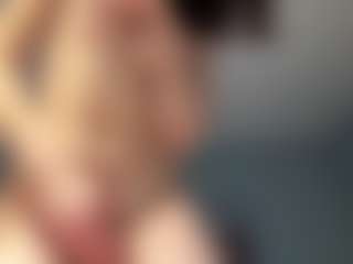 Live cam show with Kira - Striptease Asian on studioflirtlive.com