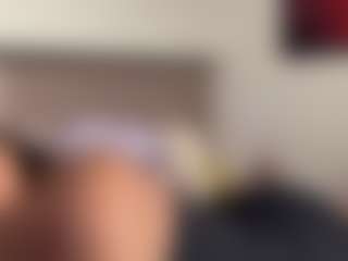 kharelys's Live Sex Cam Show