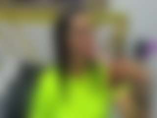 Live cam show with Luna - Hairy Pussy on Instabang