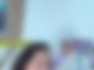 Live cam show with Luna - Massage on friskycurves.com