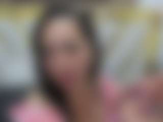 Live cam show with Luna - Moaning on PervPlay.com
