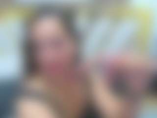 Live cam show with Luna - Hairy Pussy on CamClone