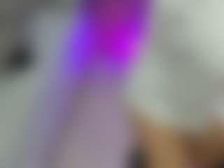 Live cam show with Luna - Hairy Pussy Brown Hair on Cam Slut