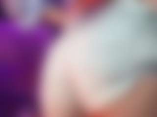 Live cam show with RubyRosa - Smoking on Milfs Live