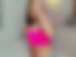 Live cam show with Asha - Shaved Pussy on Camsoda