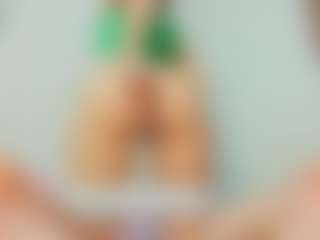 Live cam show with Asha - Living Room on Milfs Live
