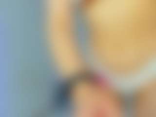 Live cam show with Asha - Small Tits on Camsoda