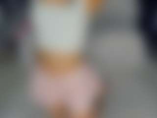 Live cam show with Asha - Athletic Public on madthumbs