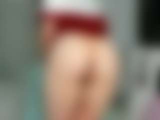 Live cam show with Asha - Oil on xheatlive.com