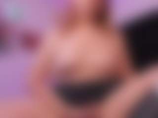 Live cam show with janneblossom - HD on TeamSkeetLive
