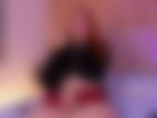 Live cam show with janneblossom - Submissive on Camiplay Live