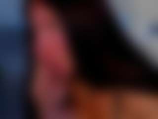 Live cam show with Sophia - Brown Hair on Camsoda