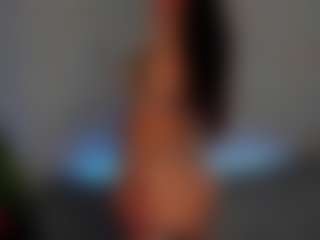 Live cam show with Sophia - Anal Brown Hair on CamClone