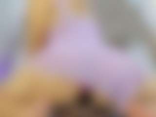 Live cam show with Nicol - BBW on live18s.com