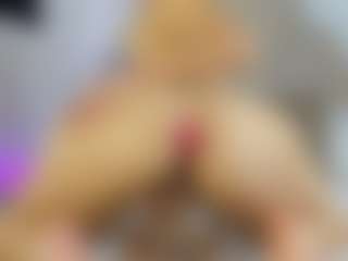 Live cam show with Nicol - Nature on Milfs Live