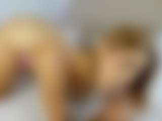 Live cam show with Nicol - Curvy on pussylord.com