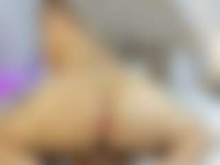 Nicol's Live Sex Cam Show