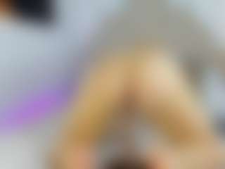 Live cam show with Nicol - No Drinking on xDating