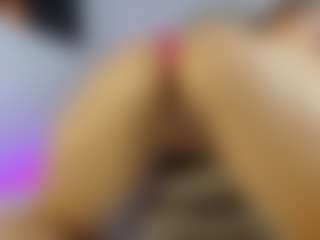 Live cam show with Nicol - Sexy on Fling VIP Chat