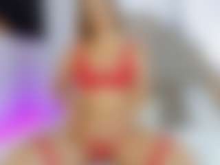 Live cam show with Nicol - Petite on friskycurves.com