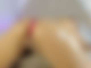 Live cam show with Nicol - Tease on alttransgirls