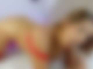 Live cam show with Nicol - Fetish Curvy on live18s.com