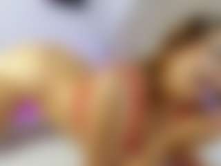Live cam show with Nicol - Public on Uber Horny