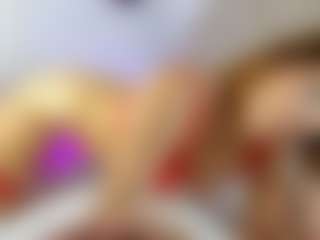 Live cam show with Nicol - BBW Shaved Pussy on Adult Interactions