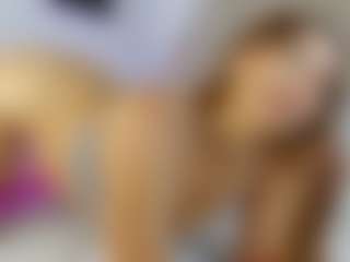 Live cam show with Nicol - Anal Curvy on SquirtSoMuch