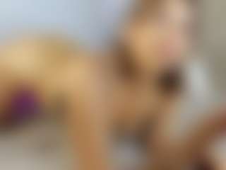 Live cam show with Nicol - Public Curvy on Strip Flash - Live Sex Shows
