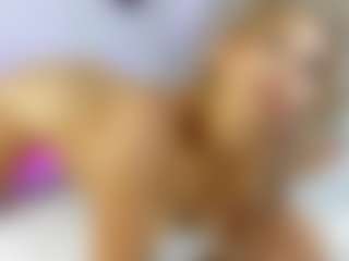 Live cam show with Nicol - Ride Torso on boobsie.com