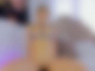Live cam show with Nicol - Blowjob on UwU Esports