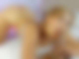 Nicol's Live Sex Cam Show