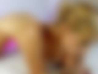 Nicol's Live Sex Cam Show